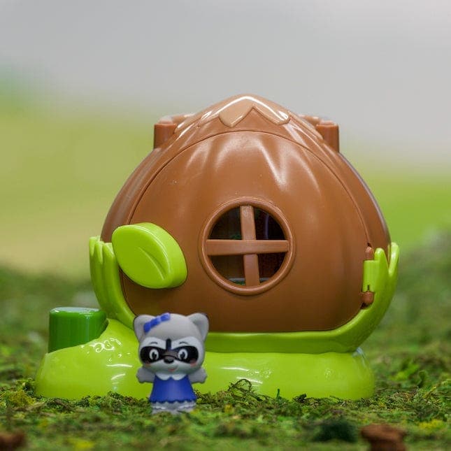 Fat Brain Toys-Timber Tots Hazelnut House-FA236-Legacy Toys