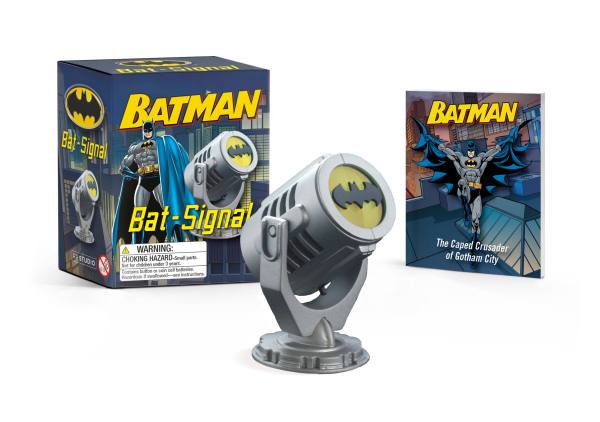 Hachette Book Group-Batman: Bat Signal-9780762445264-Legacy Toys