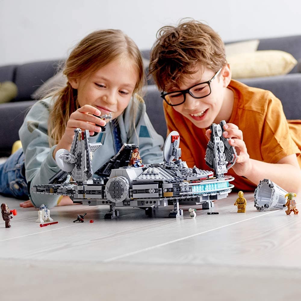 Lego-LEGO Star Wars Millennium Falcon-75257-Legacy Toys