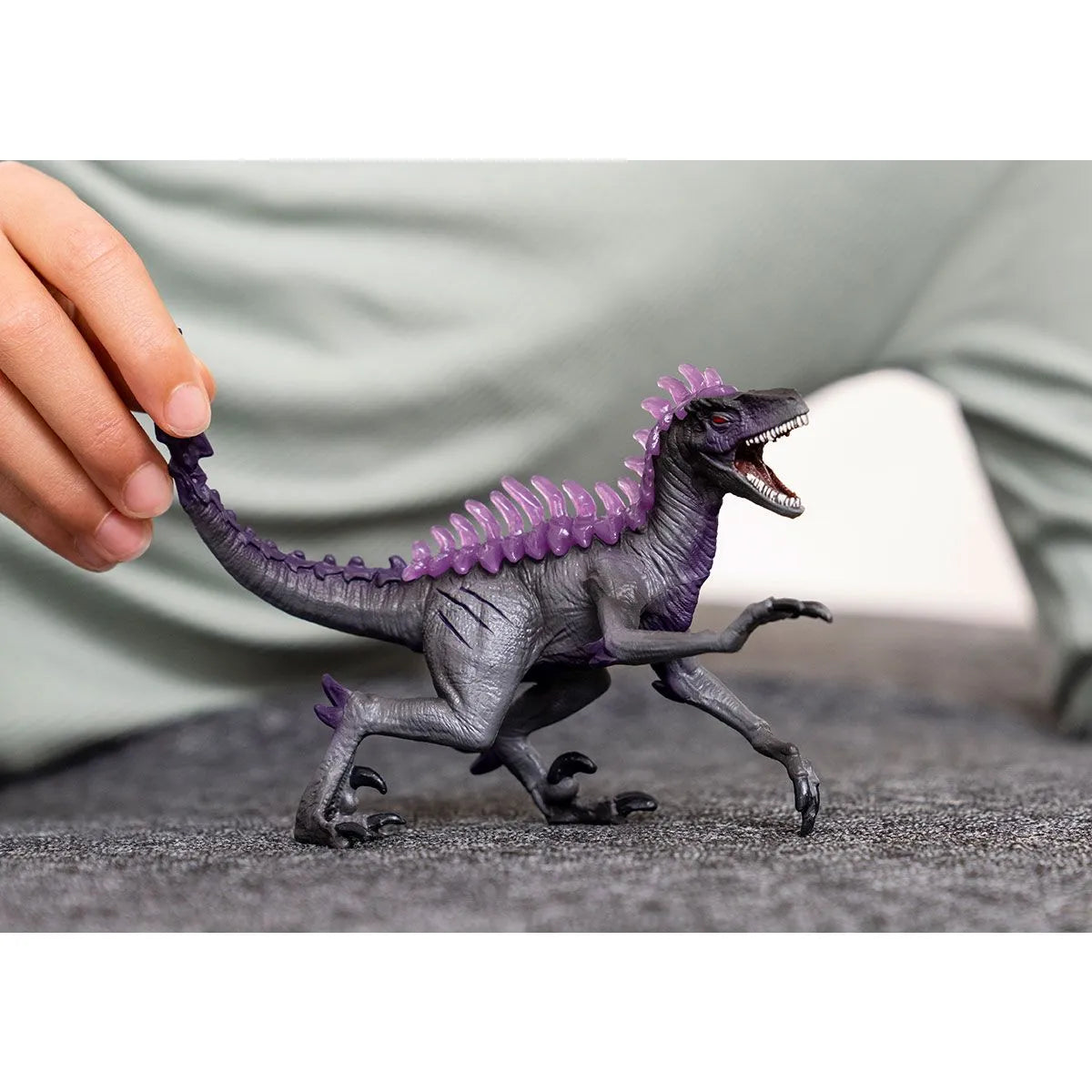 Schleich-Shadow Raptor-70154-Legacy Toys
