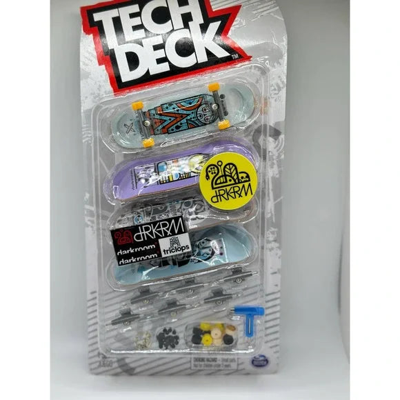 Tech Deck DLX Pro 10 Pack of Collectible Fingerboards For Skate Lovers